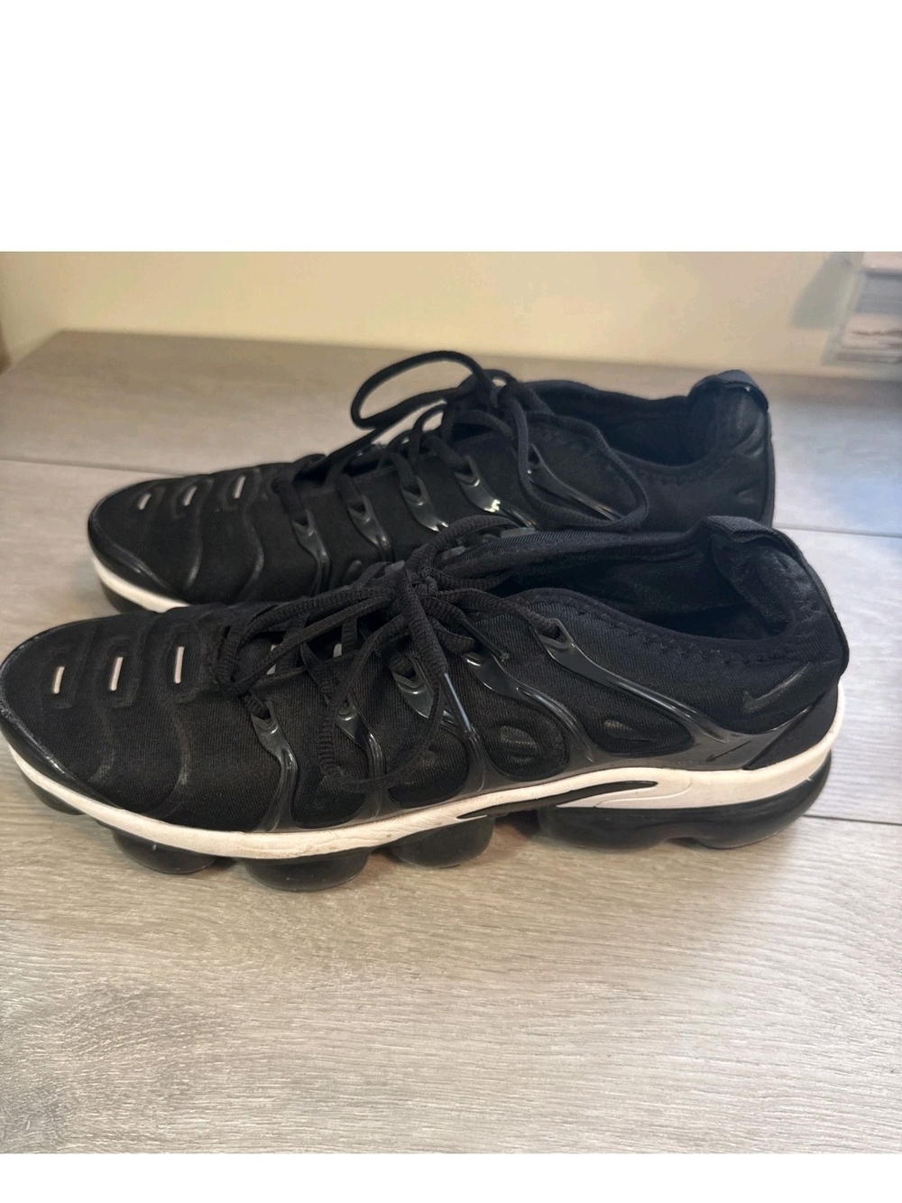 Nike Air VaporMax Plus Black White Men’s Size 12 Running Athletic Shoes